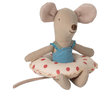 Strandmuis met zwemband met rode stippen - Kleine zus